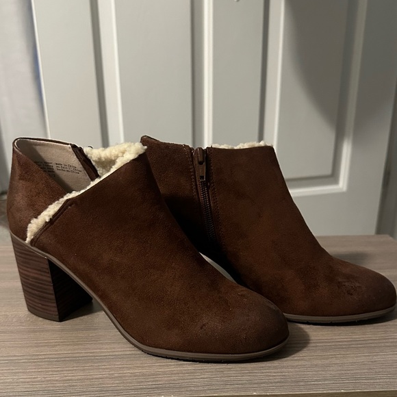 BC Footwear Shoes - BC Faux Fur Lined Boots NWOT